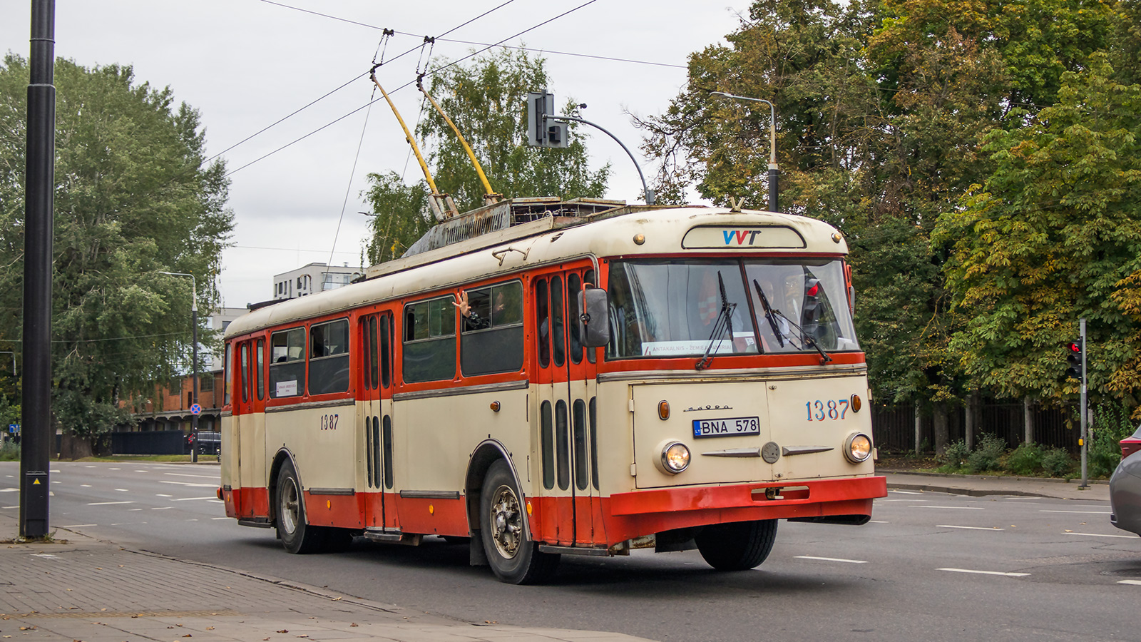 Вильнюс, Škoda 9TrH29 № 1387