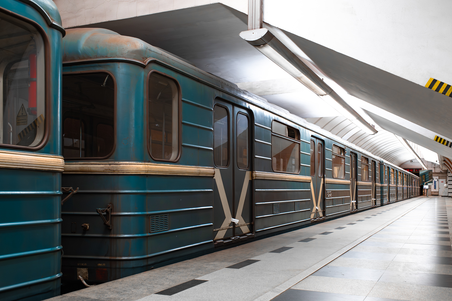 Москва, 81-714.5 (ЛВЗ/ВМ) № 8212