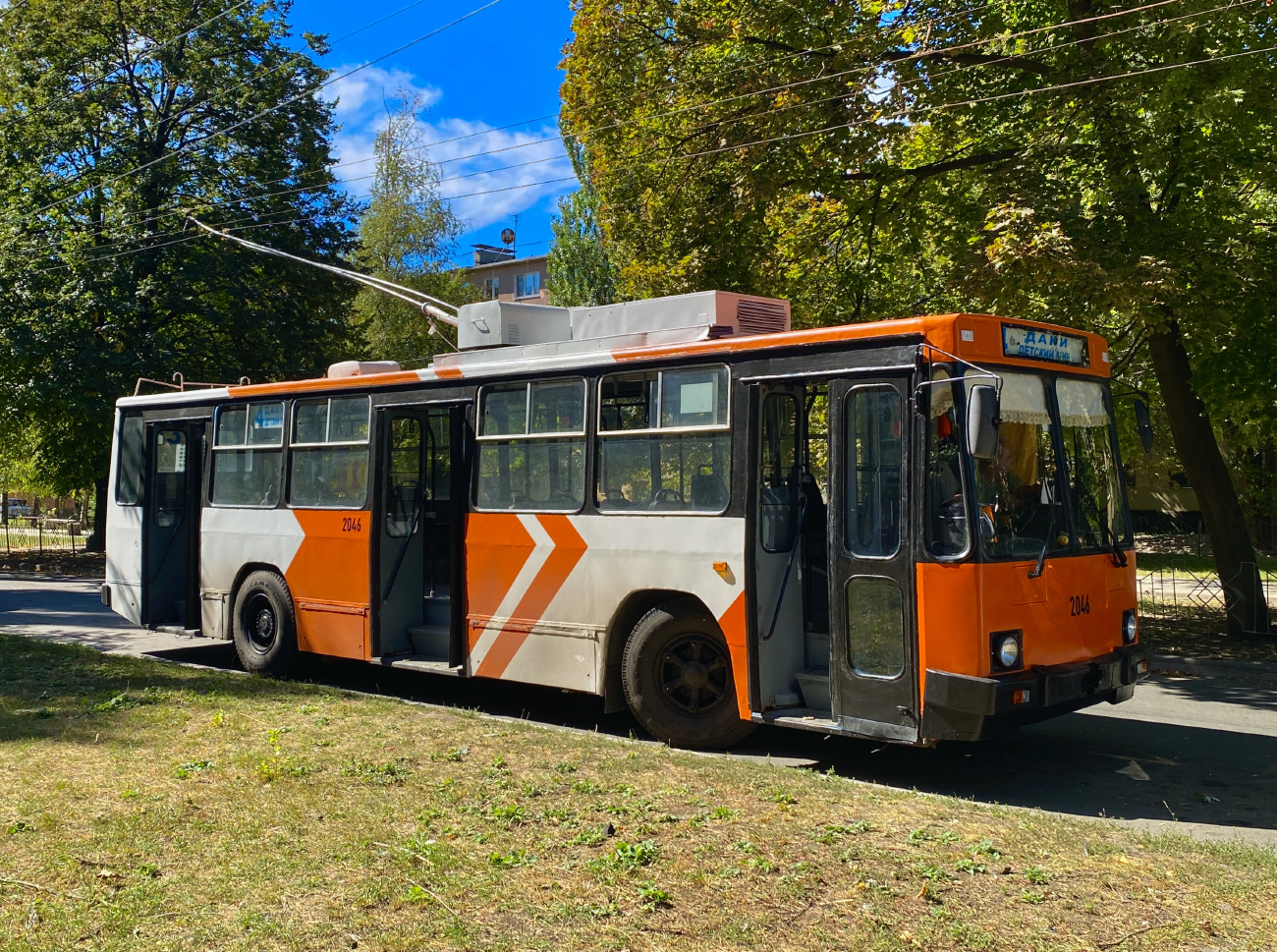 Макеевка, ЮМЗ Т2 мод. 7 № 2046