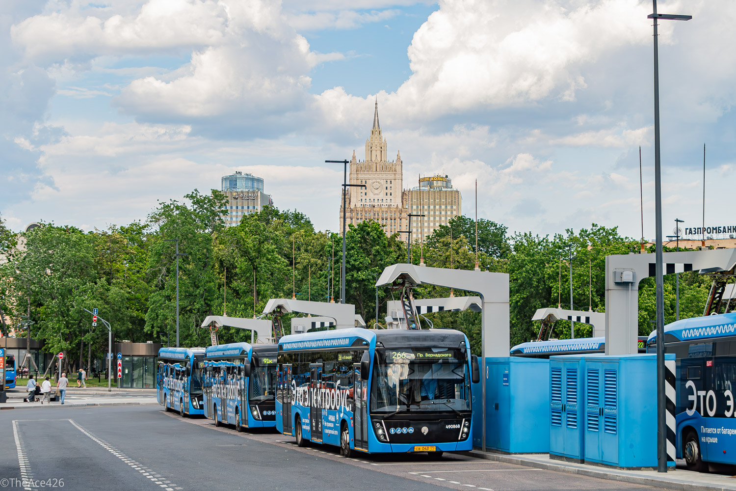Москва, КАМАЗ-6282 № 490868