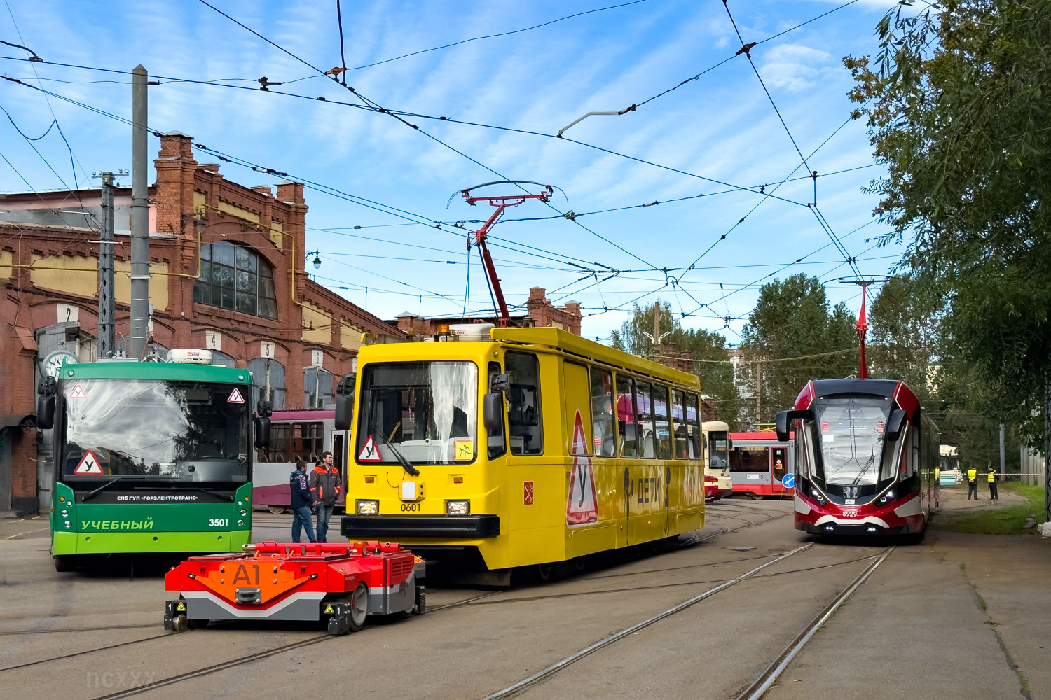 Saint-Pétersbourg, (unknown) N°. Антей А1; Saint-Pétersbourg, PS73 N°. 0601; Saint-Pétersbourg — Exhibition of cars for the 118-th anniversary of tram system