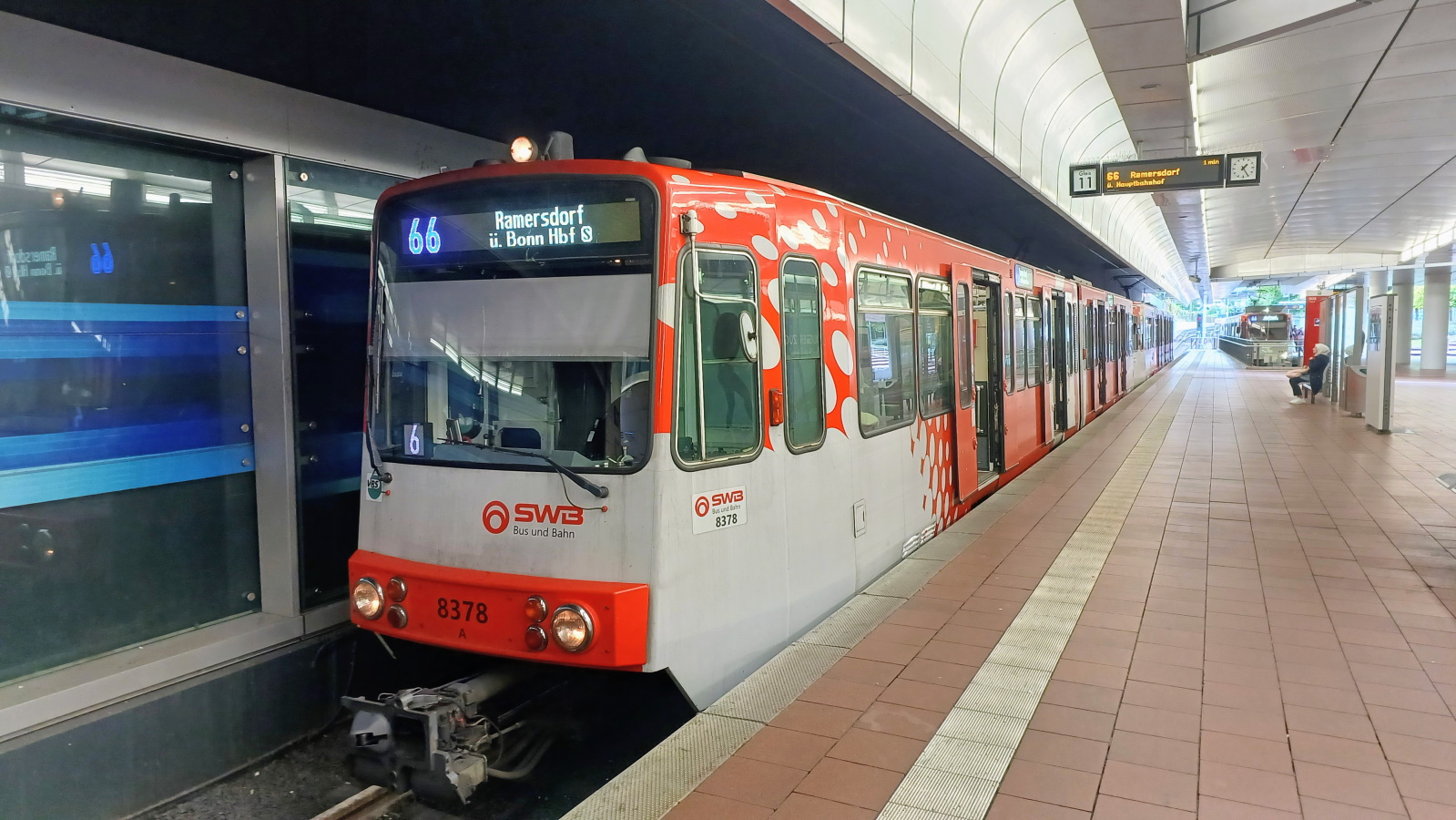 Бонн, Duewag B100S № 8378