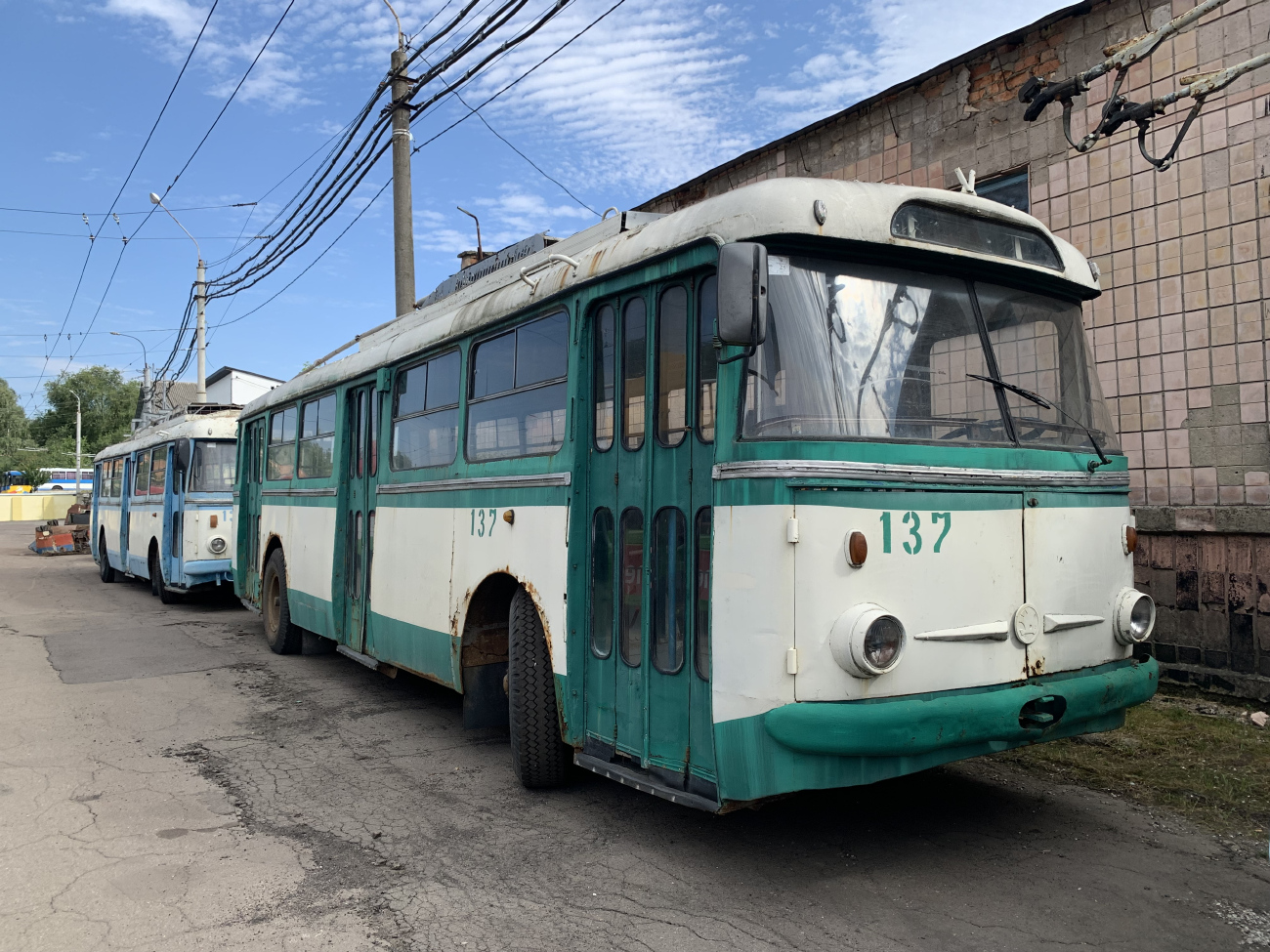 Rivne, Škoda 9TrHT28 N°. 137