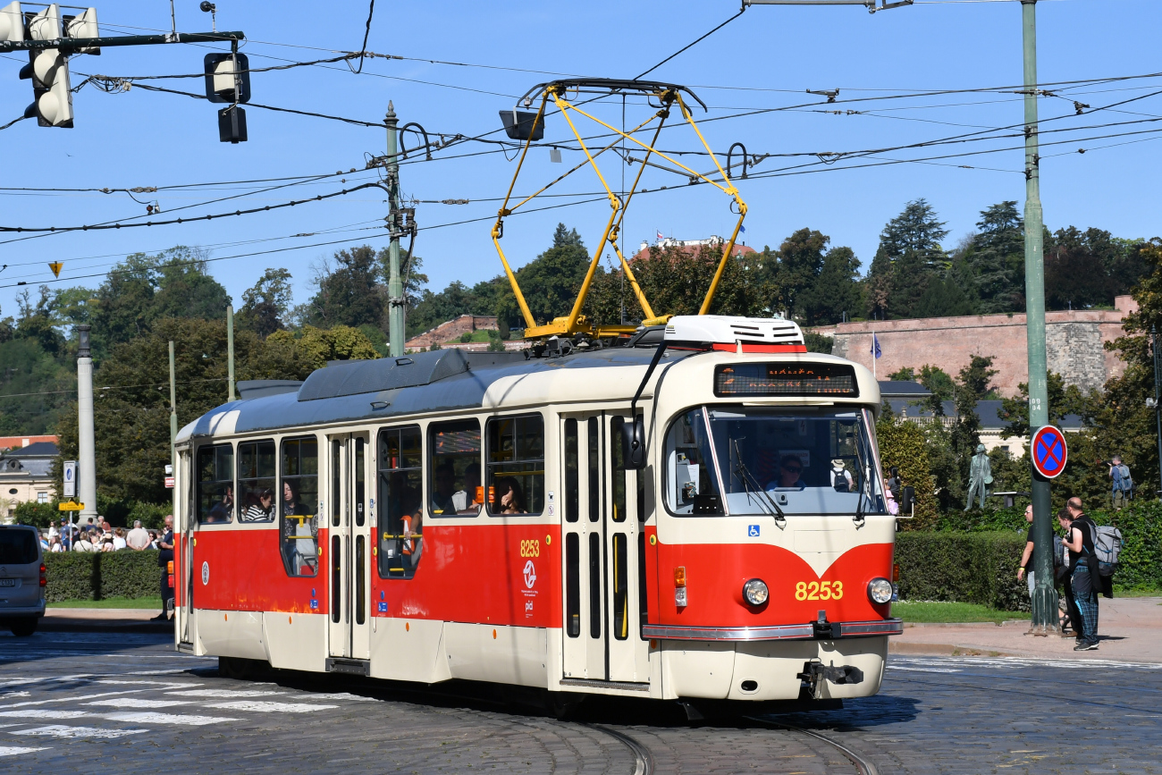 Прага, Tatra T3R.PLF № 8253