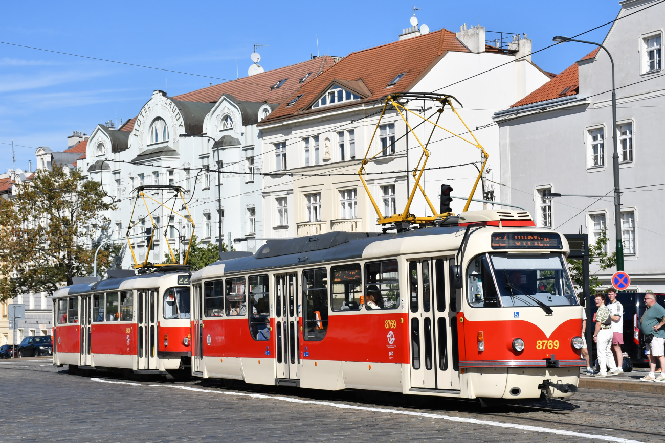 Prága, Tatra T3R.PLF — 8769