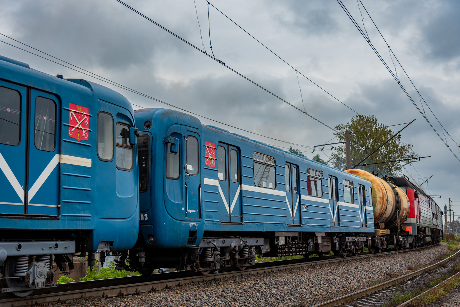 Saint-Petersburg, 81-540.8 č. 10303; Saint-Petersburg — Metro — Transport of subway cars by railway