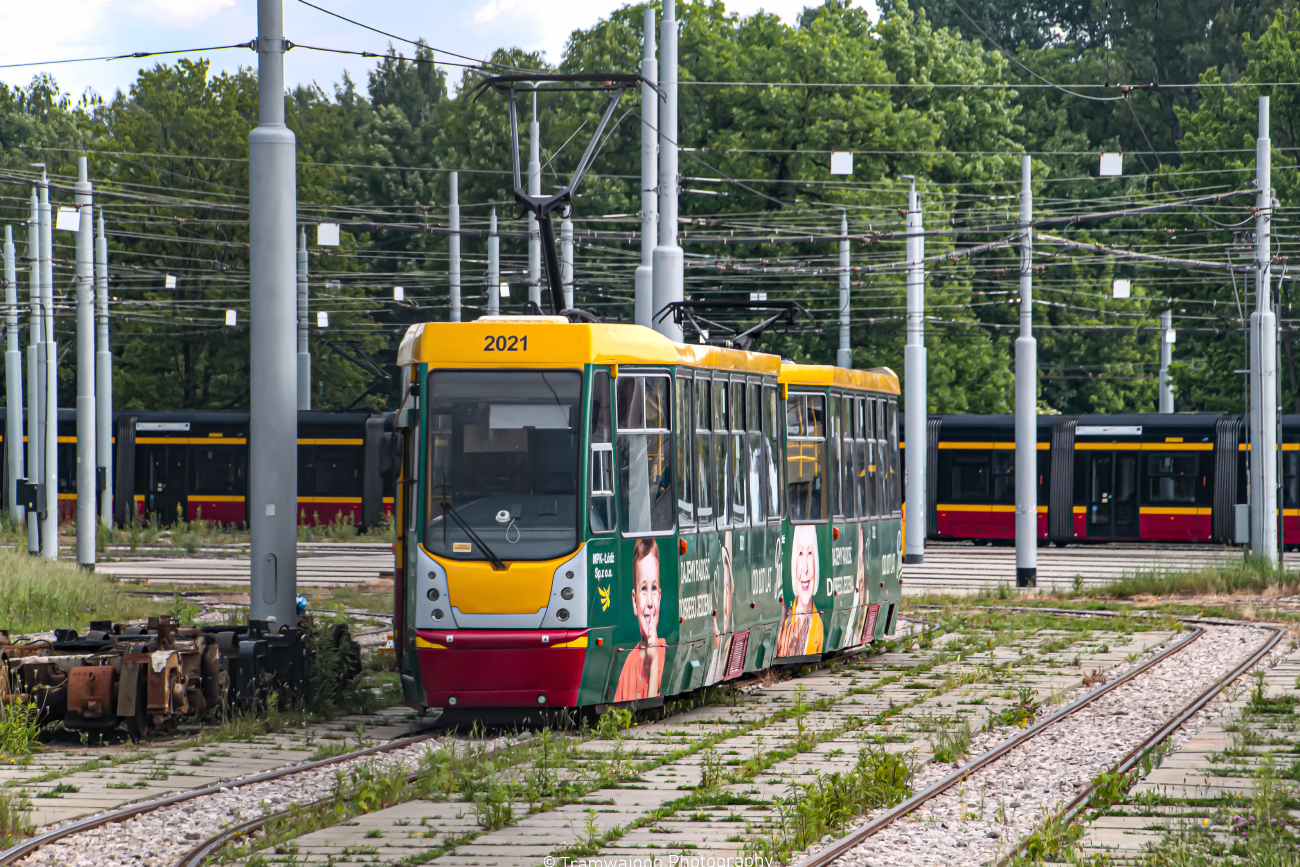 Лодзь, Konstal 805NaND № 2021