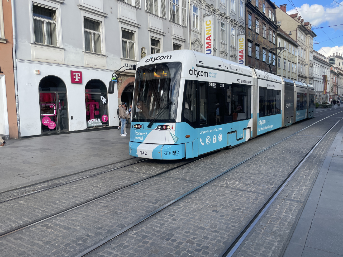 Грац, Stadler Variobahn № 242 Грац, Stadler Variobahn № 242