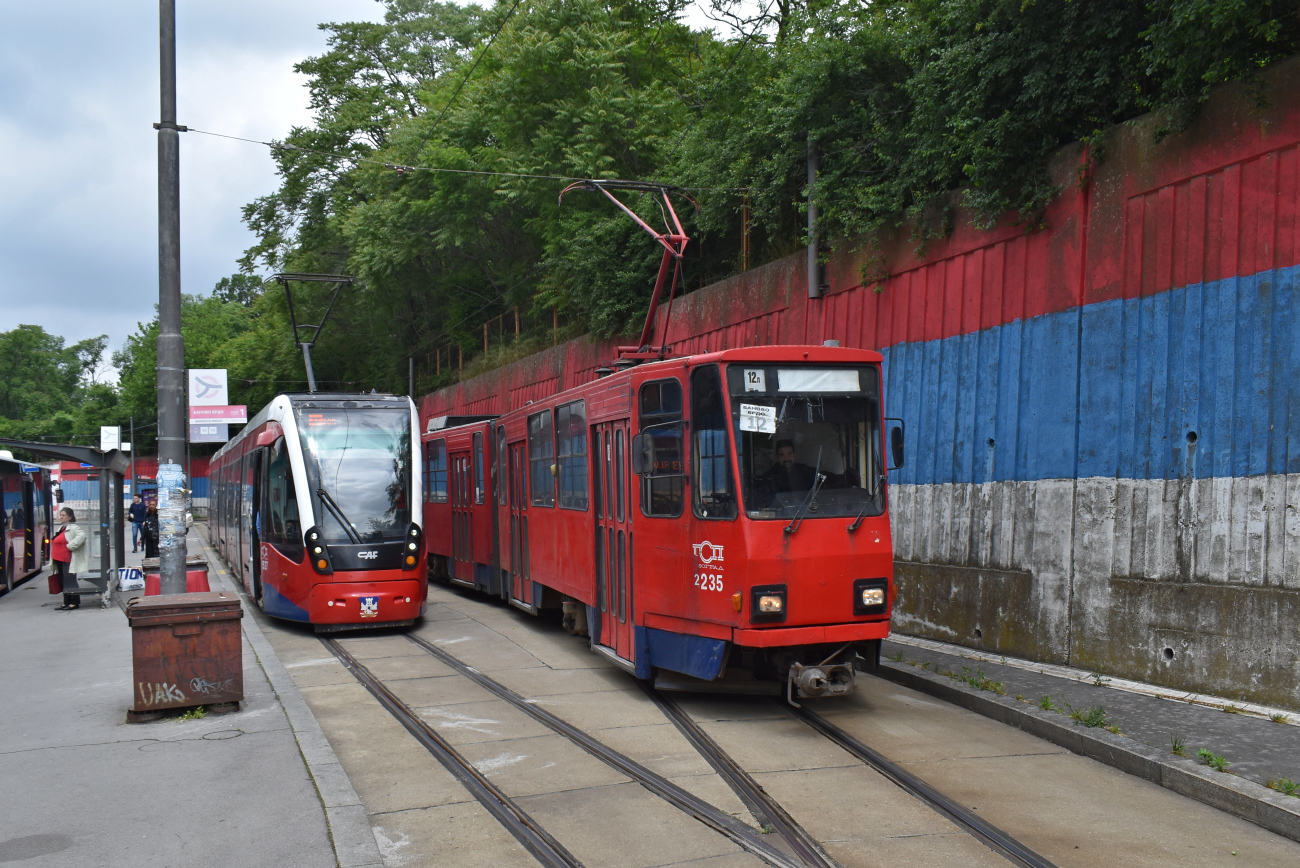 Белград, CAF Urbos 3 № 81527 (1527); Белград, Tatra KT4YU № 2235