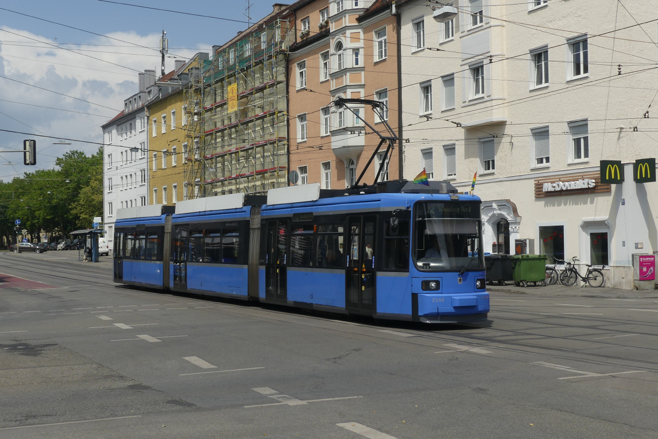 Мюнхен, Adtranz R2.2b № 2144