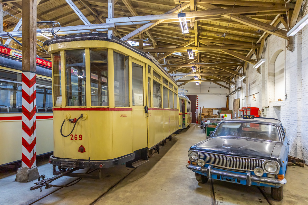 Halle, Christoph & Unmack 2-axle trailer car № 269