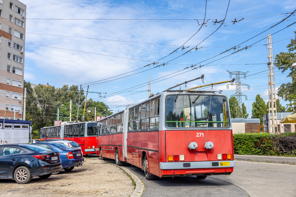 Budapest, Ikarus 280.94 # 271