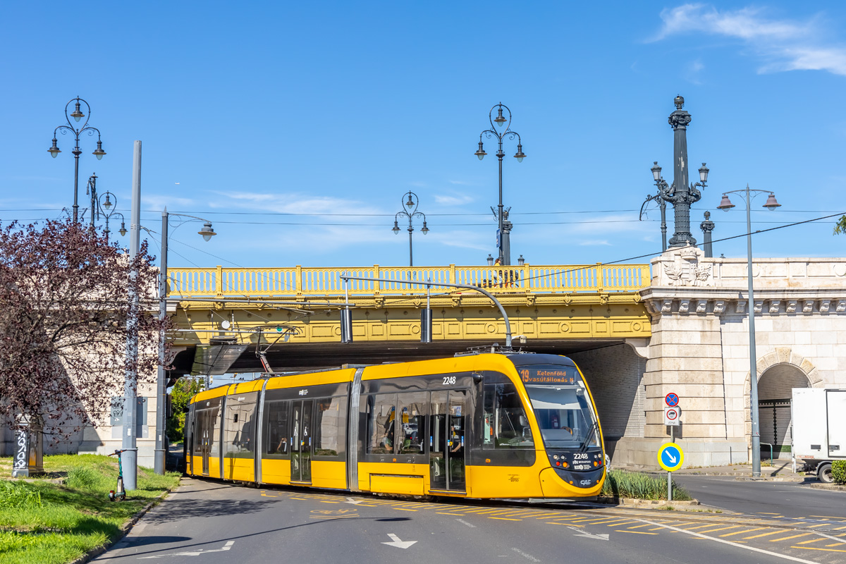 Budapest, CAF Urbos 3 Nr. 2248