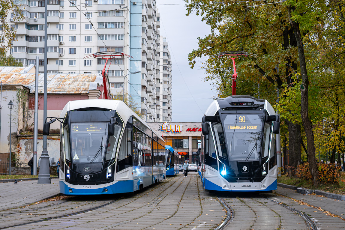 Москва, 71-931М «Витязь-М» № 31327; Москва, 71-911ЕМ «Львёнок» № 30648