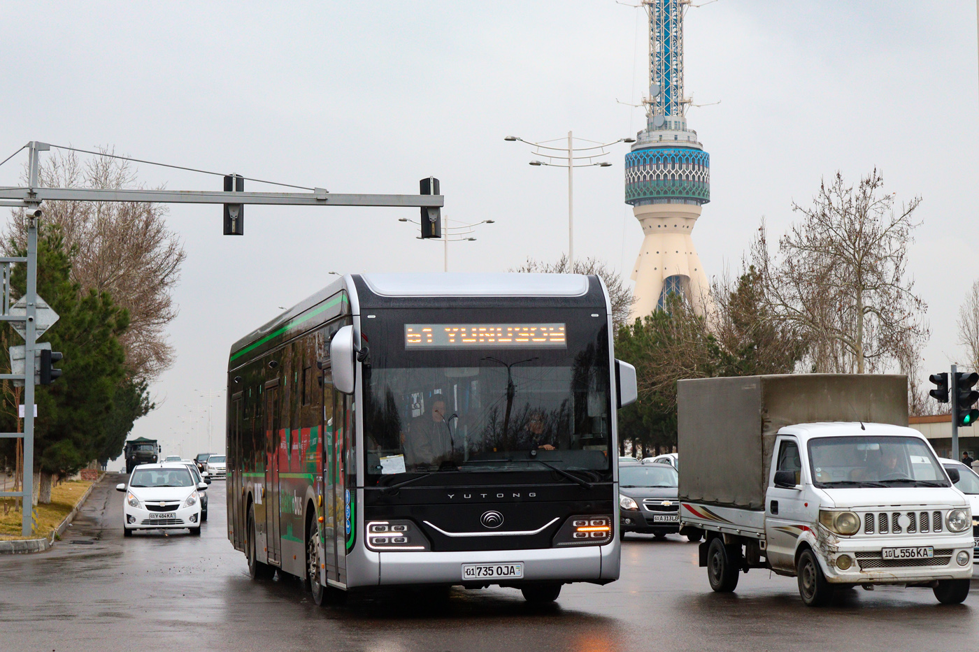 Taschkent, Yutong ZK6126BEVG Nr. 08002