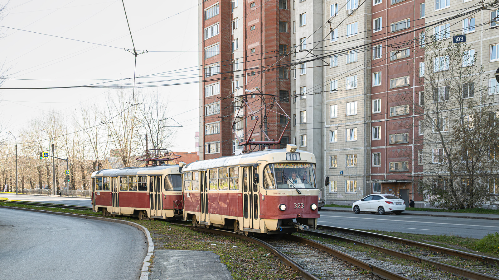 Yekaterinburg, Tatra T3SU # 323