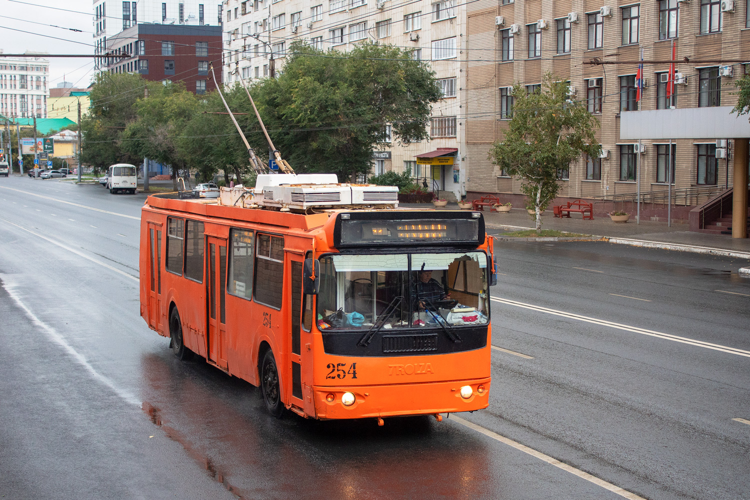 Оренбург, ЗиУ-682Г-016.02 № 254