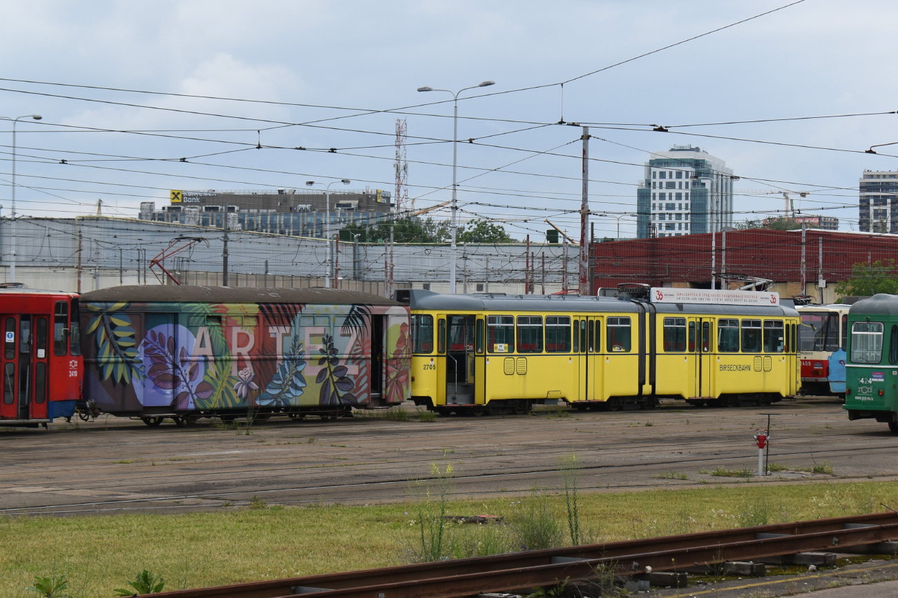 Beograd, BVB/SLM B3 Br. 1453; Beograd, SWP/BBC Be 4/6 Br. 80705 (2705)