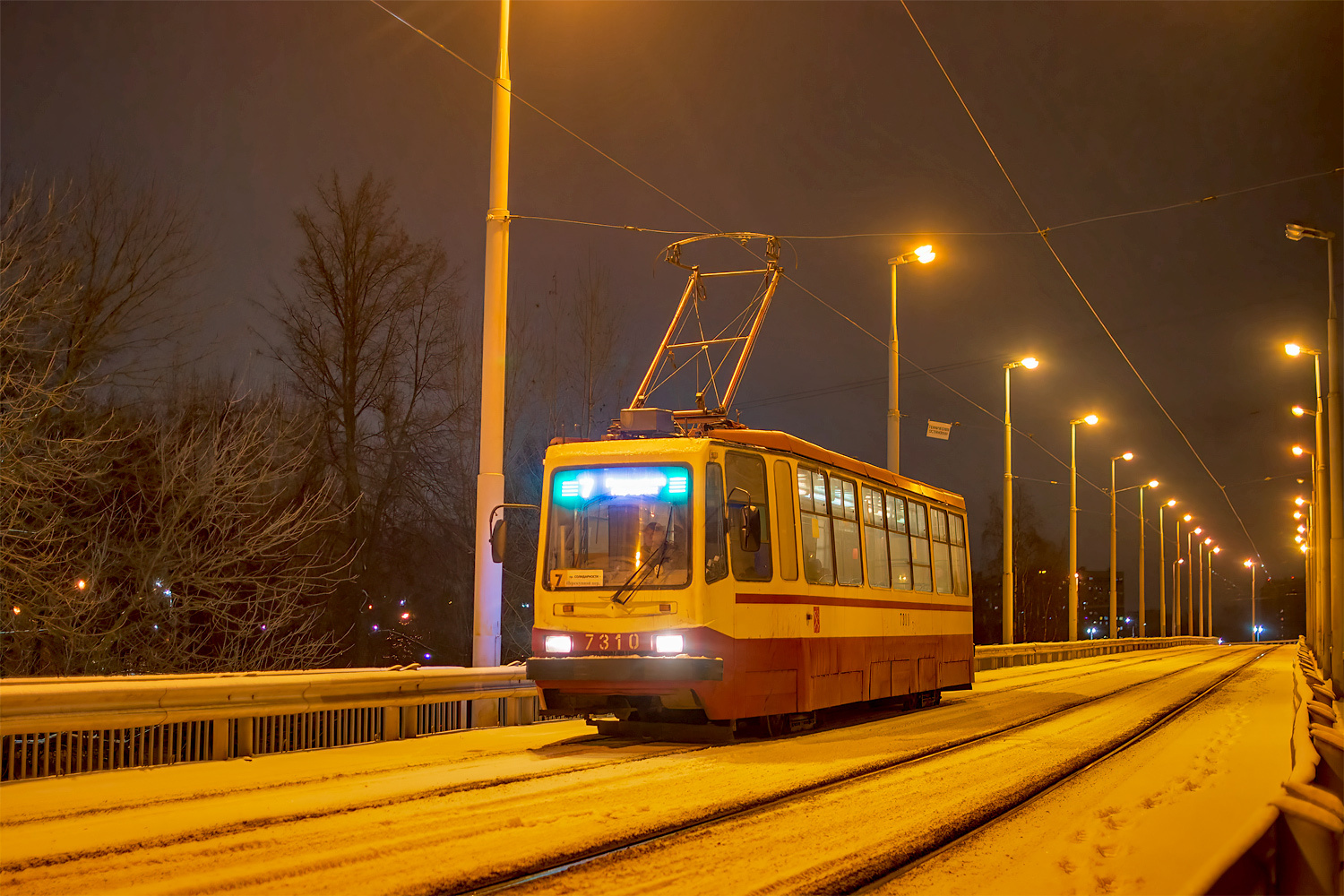 Sankt Peterburgas, 71-134A (LM-99AV) nr. 7310