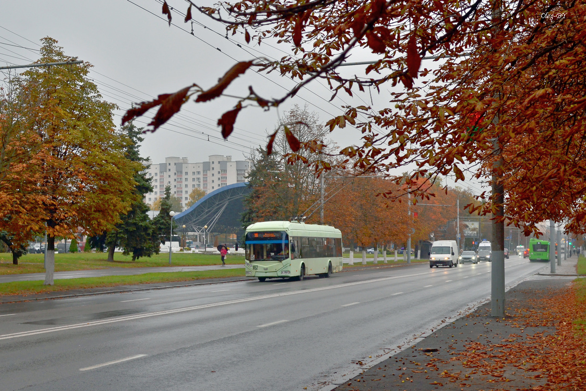 Гомель, БКМ 32100D № 1852