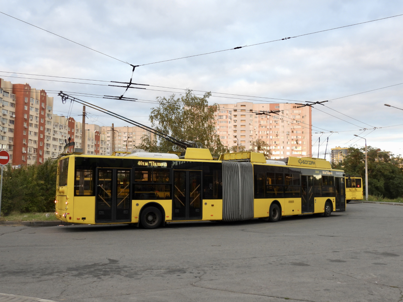 Киев, Богдан Т90117 № 3325