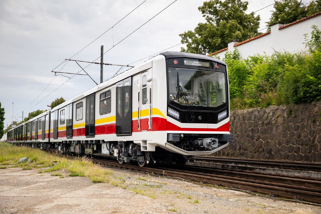 София, Škoda 21Mt Sofia № 4002; София — Испытания, тесты и поставка новых поездов метро Škoda 21Мт / 22Мт для Софии из Велима, Чехия — 2025 год