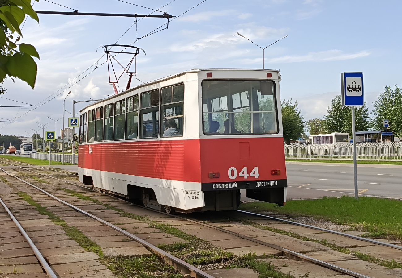 卡馬河畔切爾尼, 71-605 (KTM-5M3) # 044 卡馬河畔切爾尼, 71-605 (KTM-5M3) # 044
