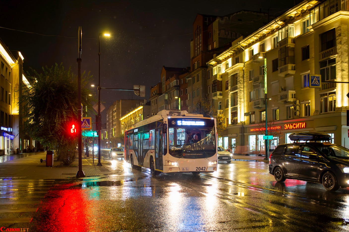 Красноярск, ВМЗ-5298.01 «Авангард» № 2042