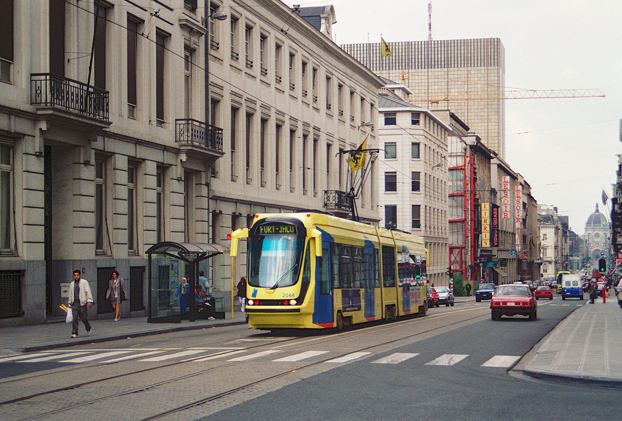Brussels, Bombardier T2000 № 2044