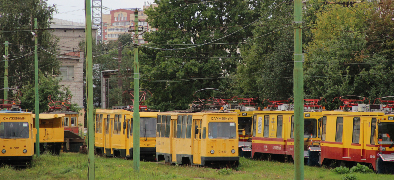 Sankt-Peterburg, LM-68M № С-620; Sankt-Peterburg, TS-80 № СОВ-0011