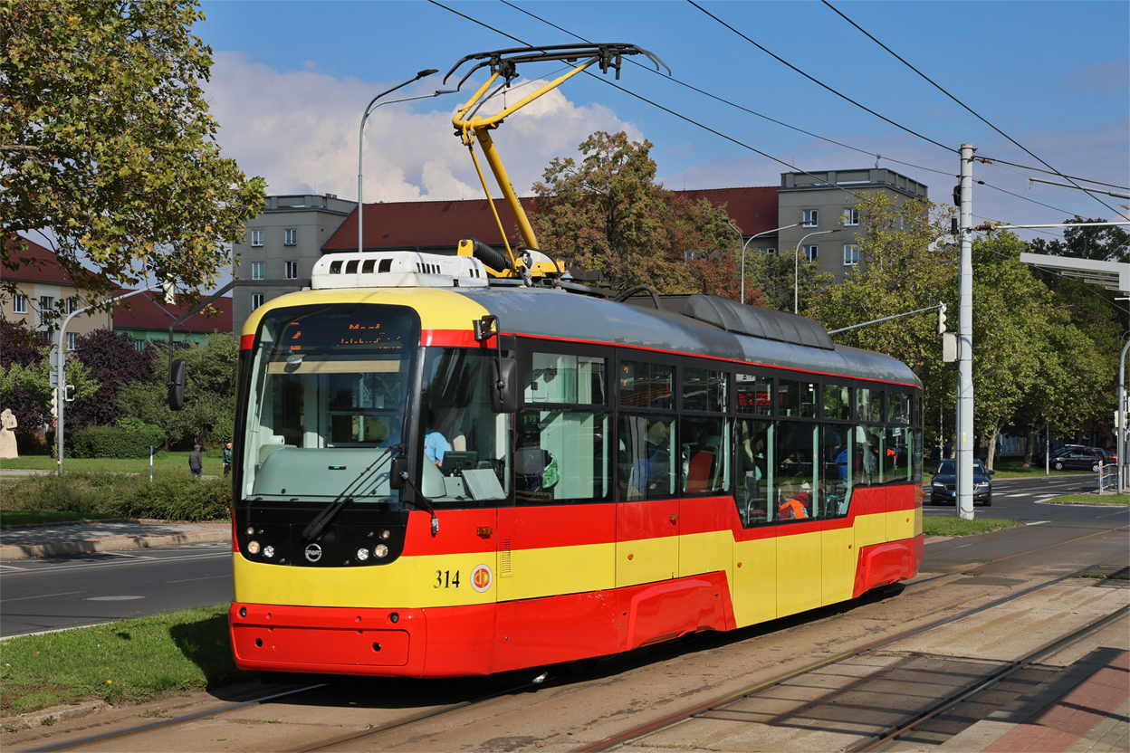 Мост ― Литвинов, Vario LF+ № 314