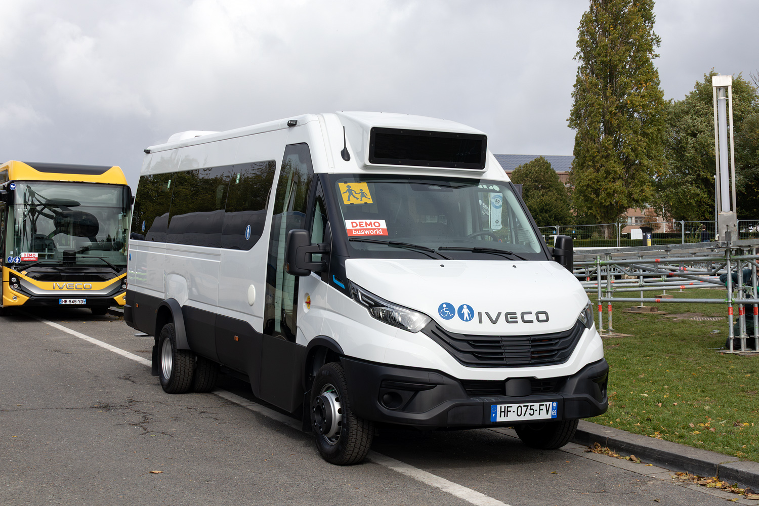 Лион, IVECO e-Daily Line 72C14E № HF-075-FV; Брюссель — Busworld Europe 2025