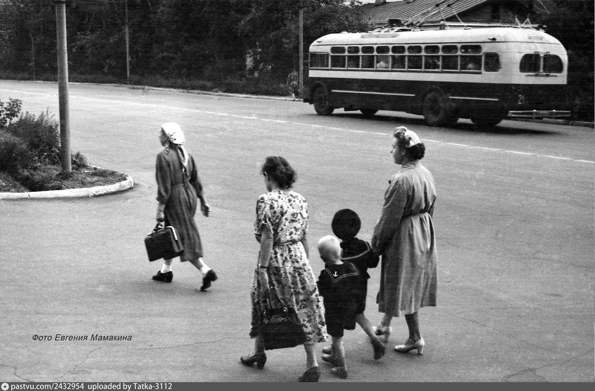 Omsk, MTB-82D Br. 21; Omsk — Historical photos