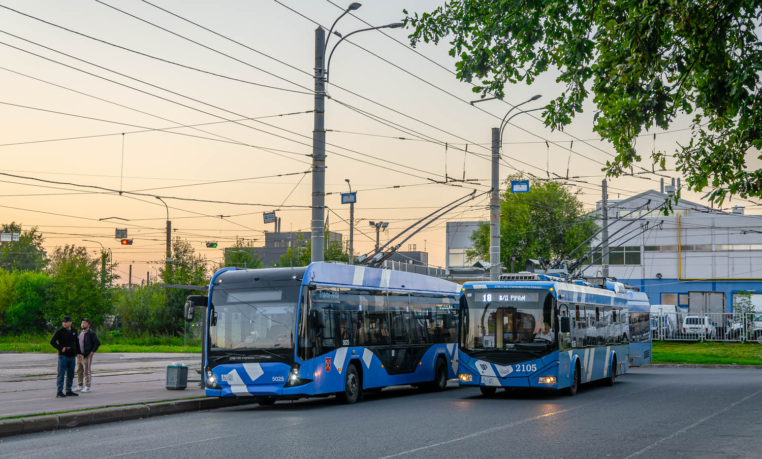 Sankt Peterburgas, VMZ-5298.01 “Avangard” nr. 5025; Sankt Peterburgas, BKM 32100D nr. 2105
