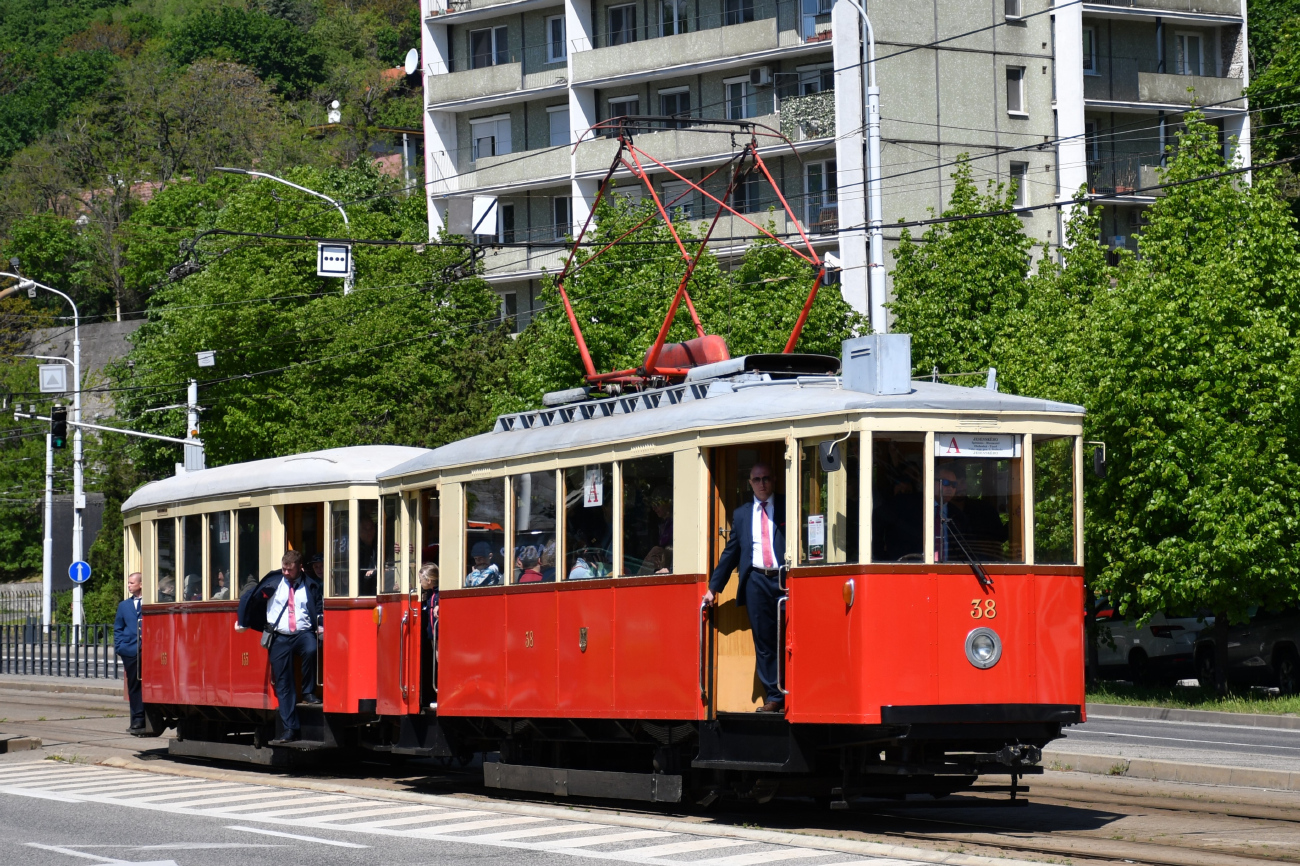 Bratislava, DPMB 2-axle motor car č. 38