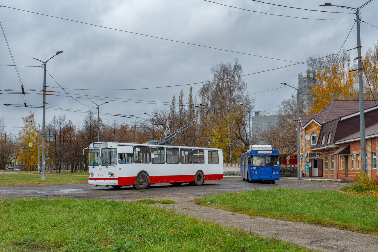 Joszkar-Oła, ZiU-682V-012 [V0A] Nr 230; Joszkar-Oła, ZiU-682GM1 (with double first door) Nr 310