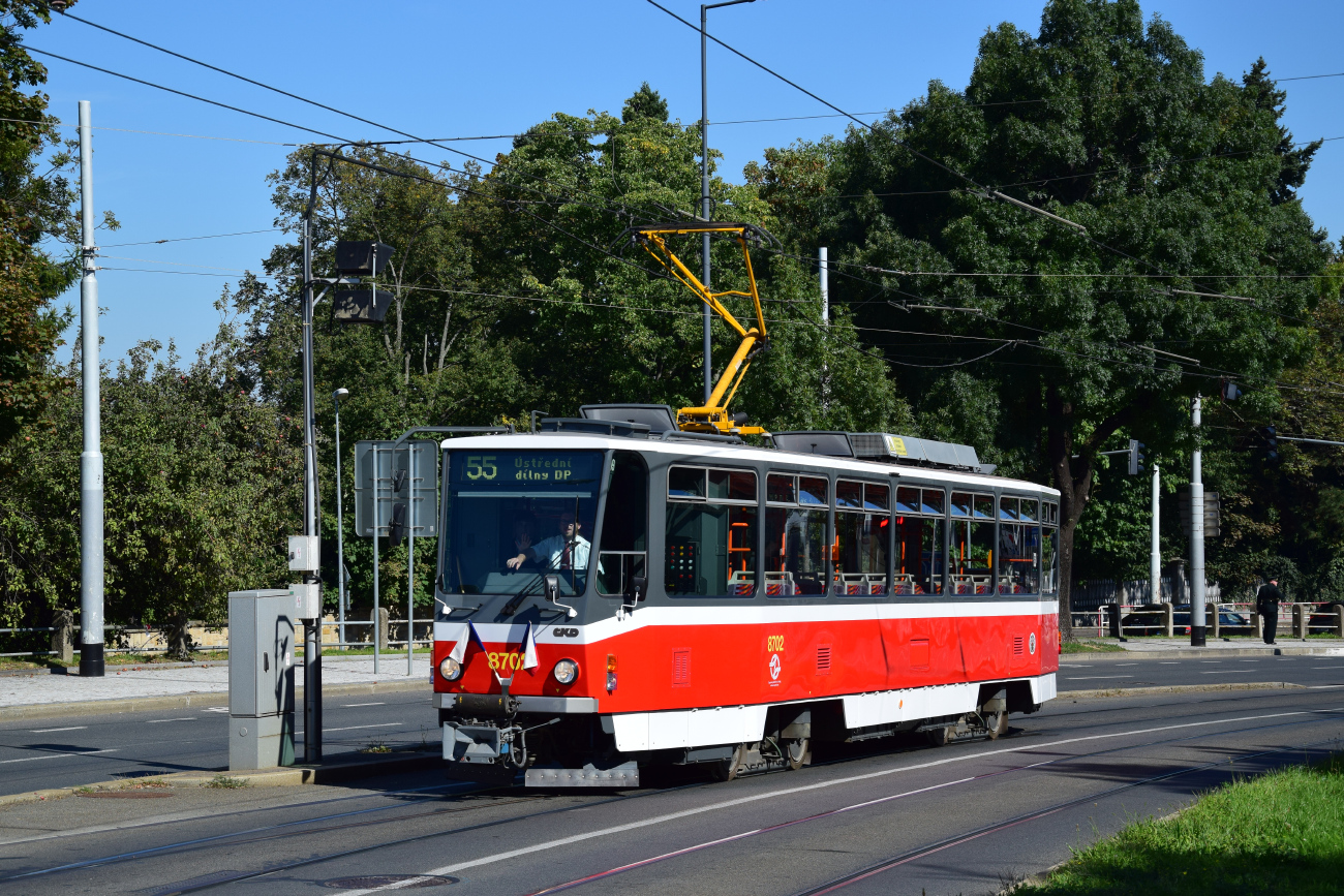 布拉格, Tatra T6A5 # 8702; 布拉格 — 150th anniversary of Prague's urban transport