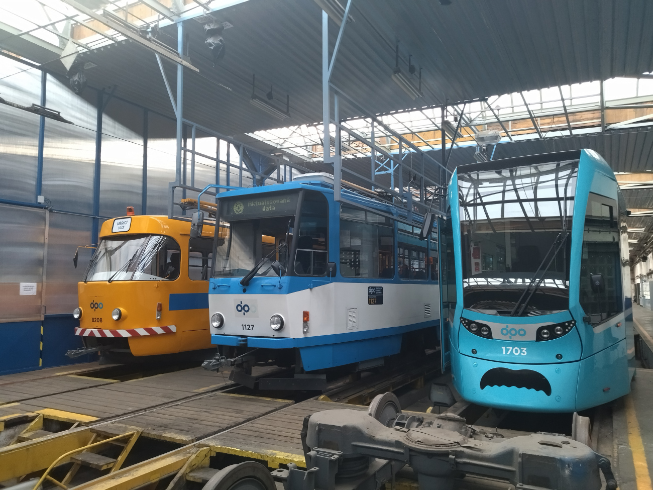 Острава, Tatra T6A5 № 1127; Острава — Трамвайное депо: Poruba