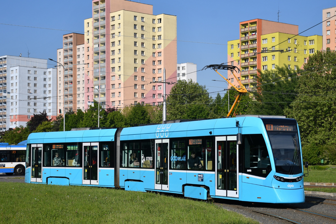 Ostrava, Stadler Tango NF2 № 1733