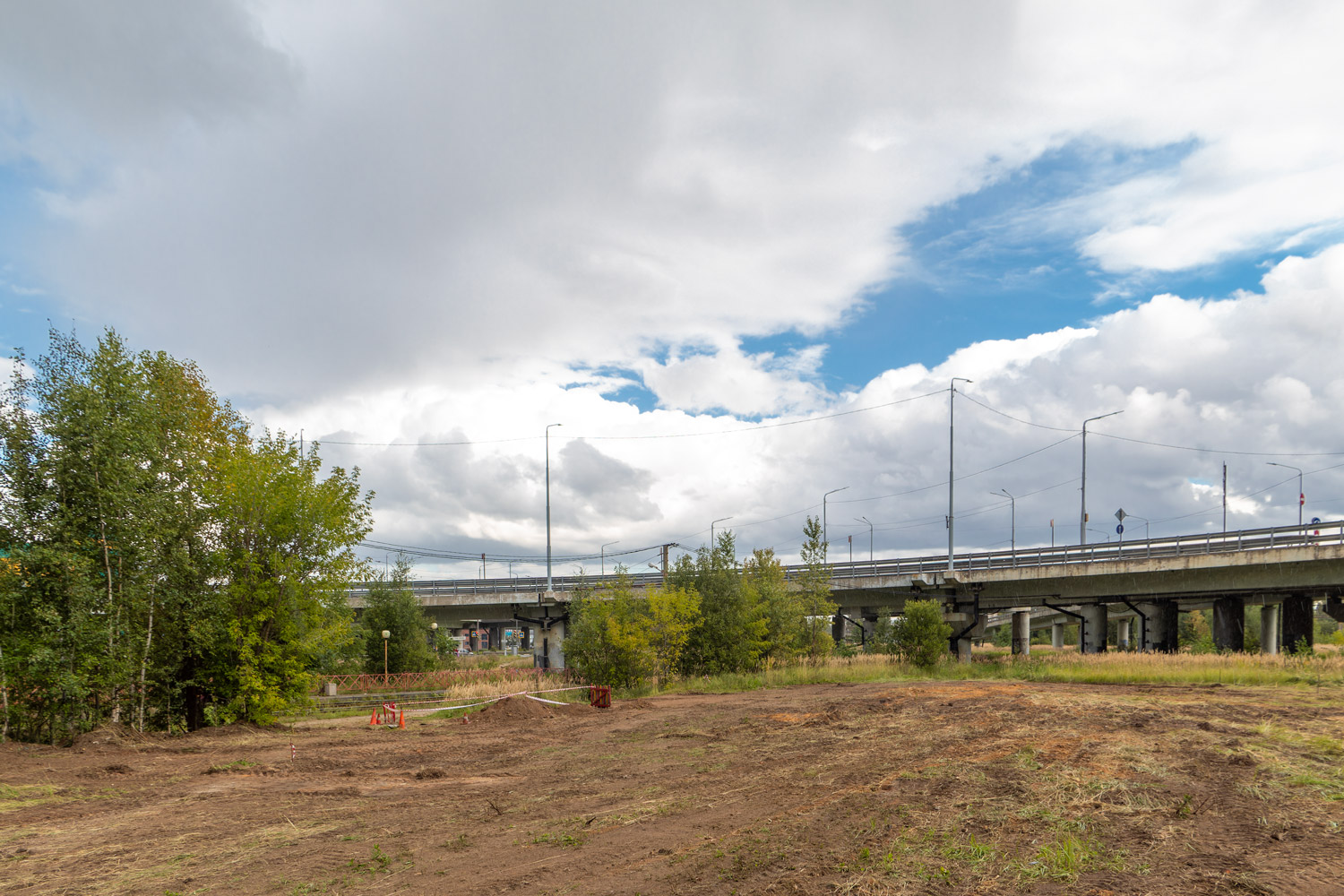 Yaroslavl — Construction of a turning circle near the "RIO" shopping and entertainment center