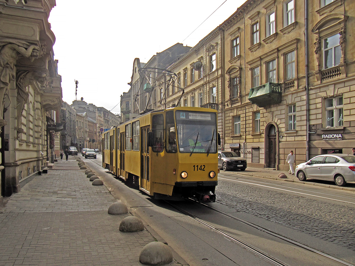 Львов, Tatra KT4SU № 1142