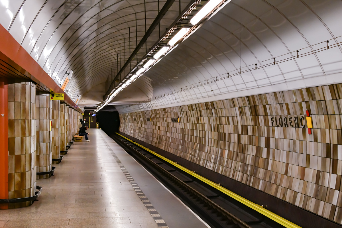 Прага — Метрополитен: линия B