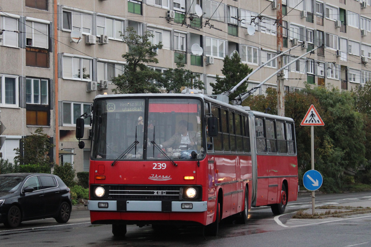 Будапешт, Ikarus 280.94 № 239 Будапешт, Ikarus 280.94 № 239
