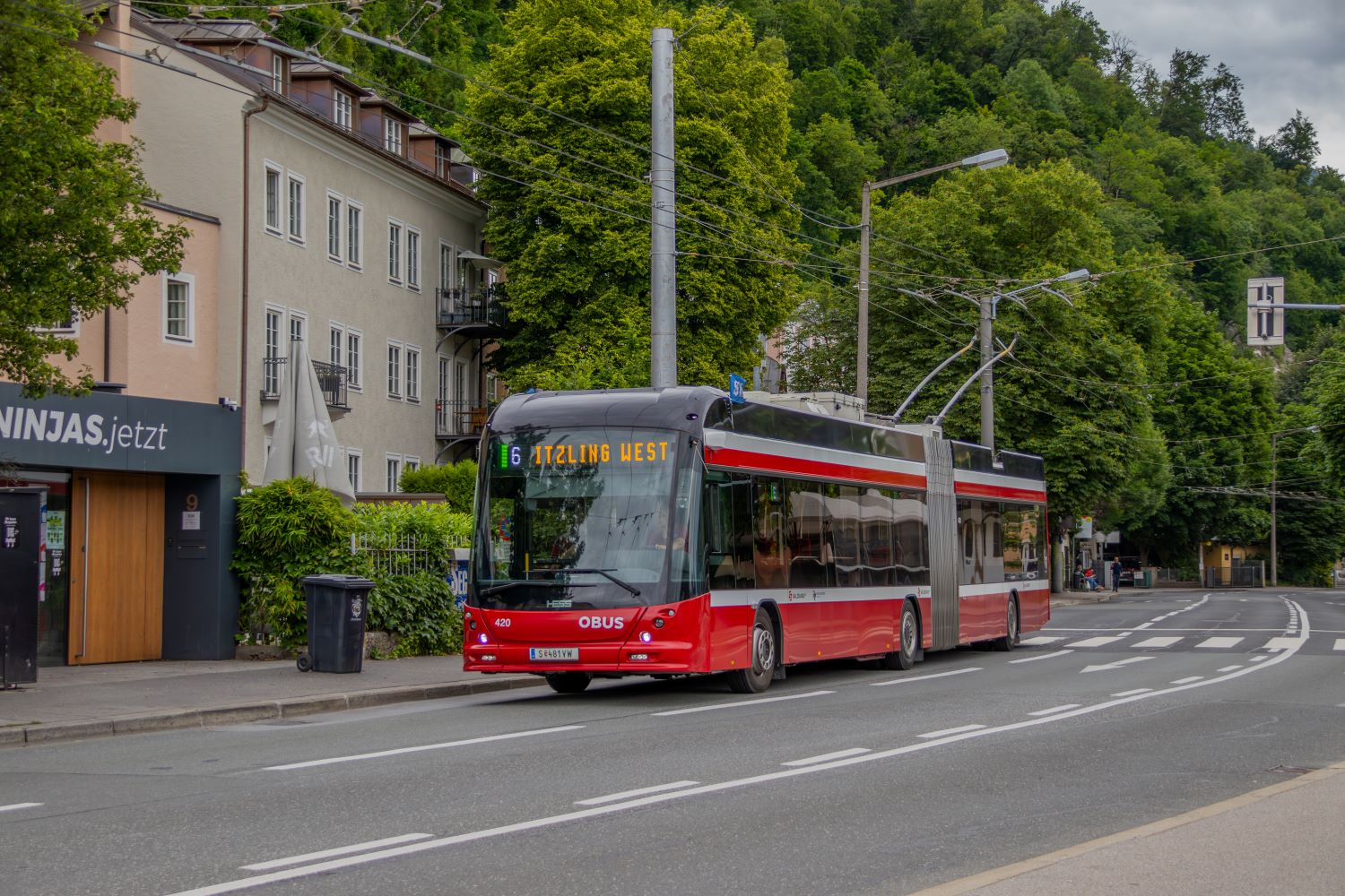 Зальцбург, Hess lighTram 19 DC № 420