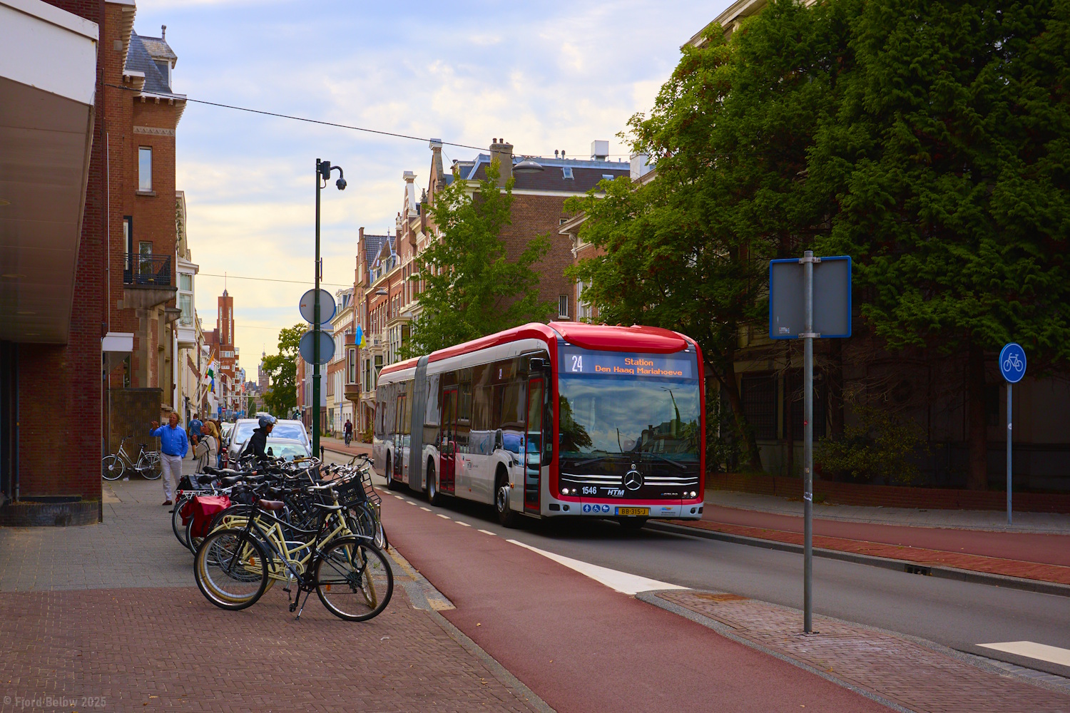 Гаага, Mercedes-Benz eCitaro G № 1546