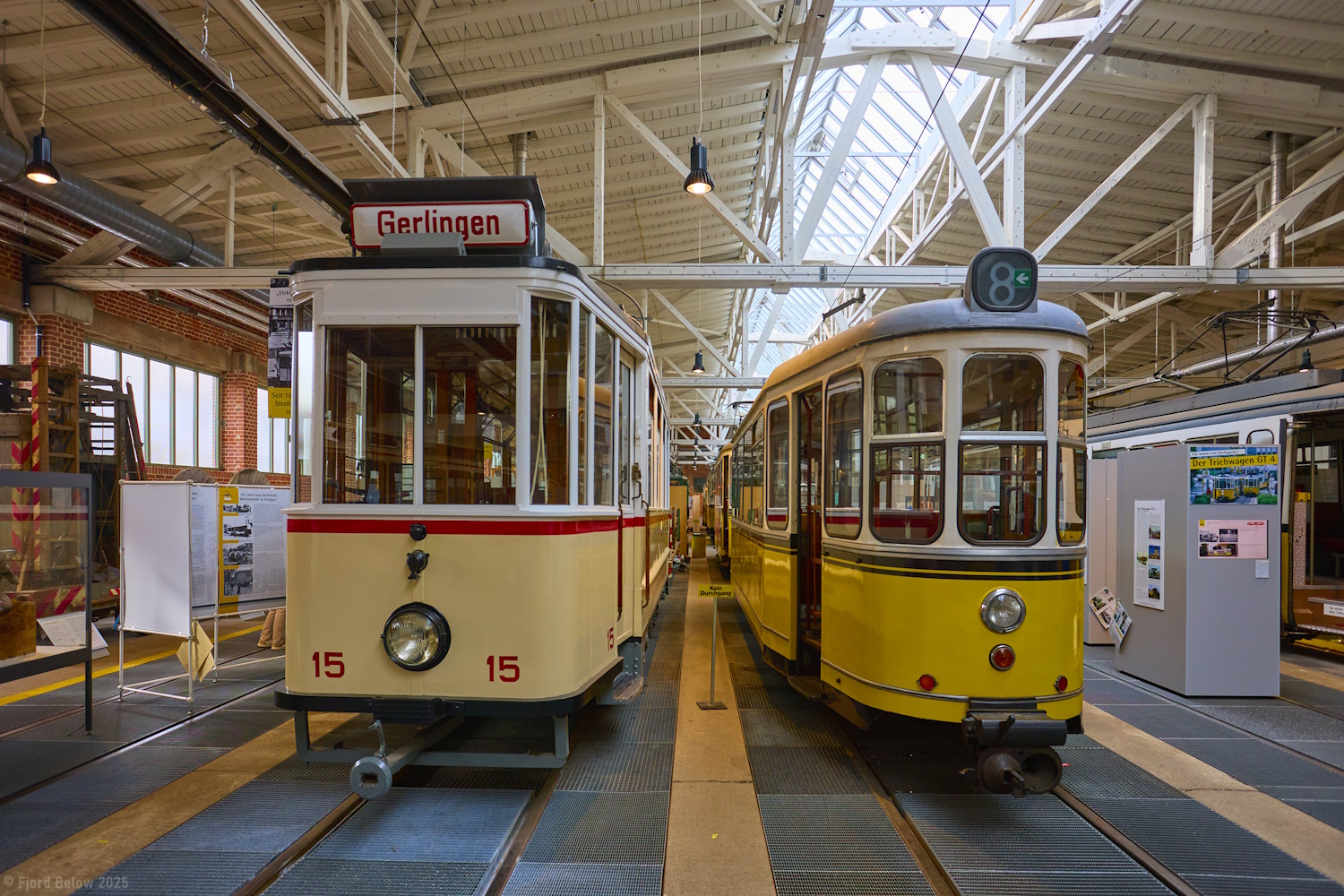Stuttgart, Esslingen typ 200 nr. 15; Stuttgart, Fuchs B2 nr. 1511; Stuttgart — 130 years of electric trams in Stuttgart (18-19.10.2025) Stuttgart, Esslingen typ 200 nr. 15; Stuttgart, Fuchs B2 nr. 1511; Stuttgart — 130 years of electric trams in Stuttgart (18-19.10.2025)