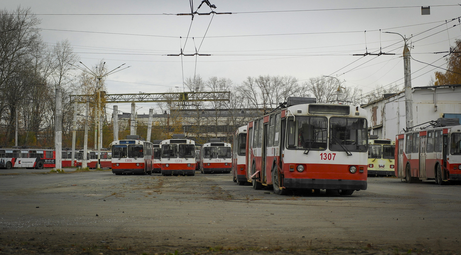 Ижевск, ЗиУ-682Г [Г00] № 1307; Ижевск — Троллейбусный парк № 1