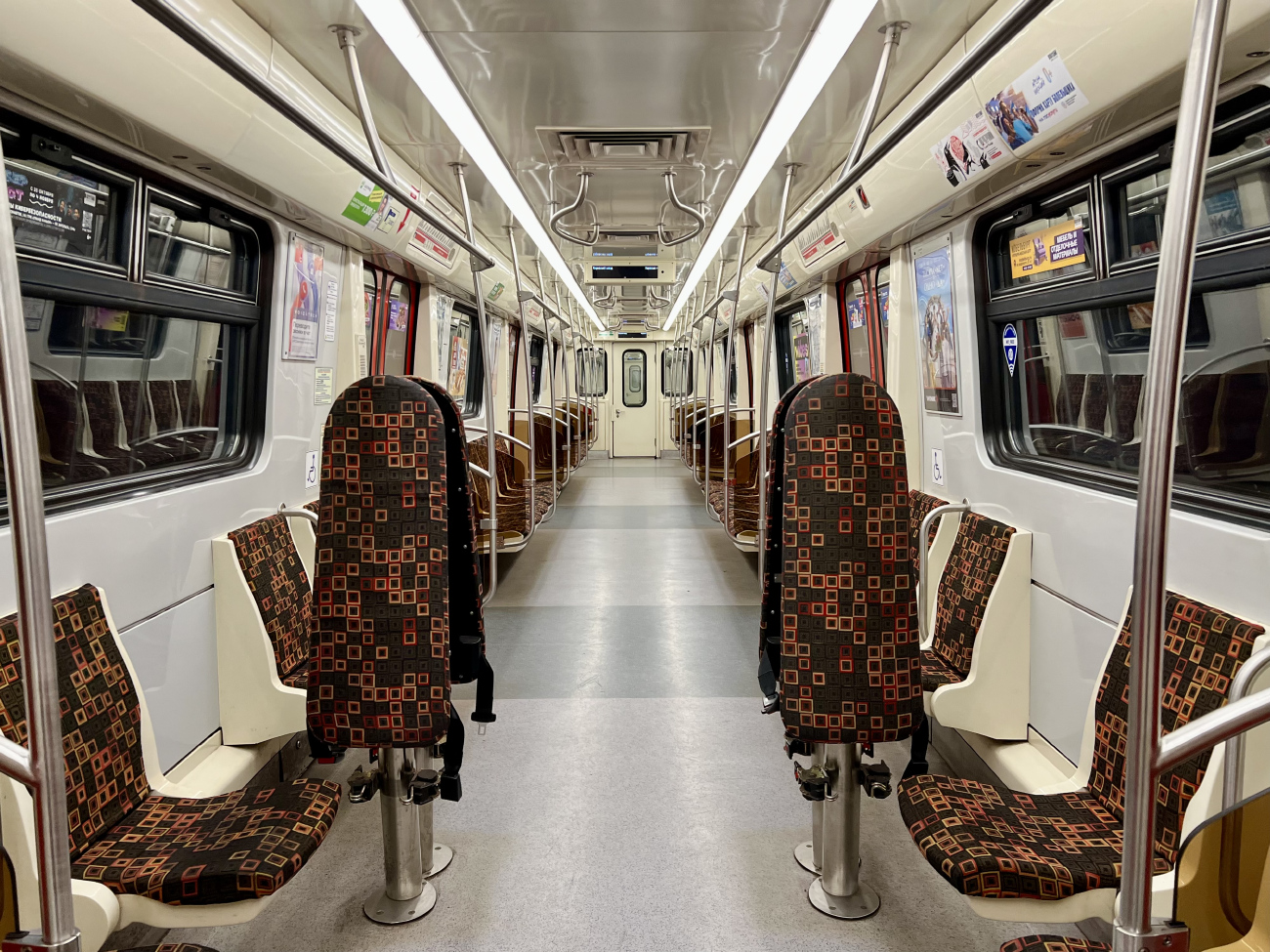 Санкт-Петербург, 81-722.1 № 22042 Санкт-Петербург, 81-722.1 № 22042