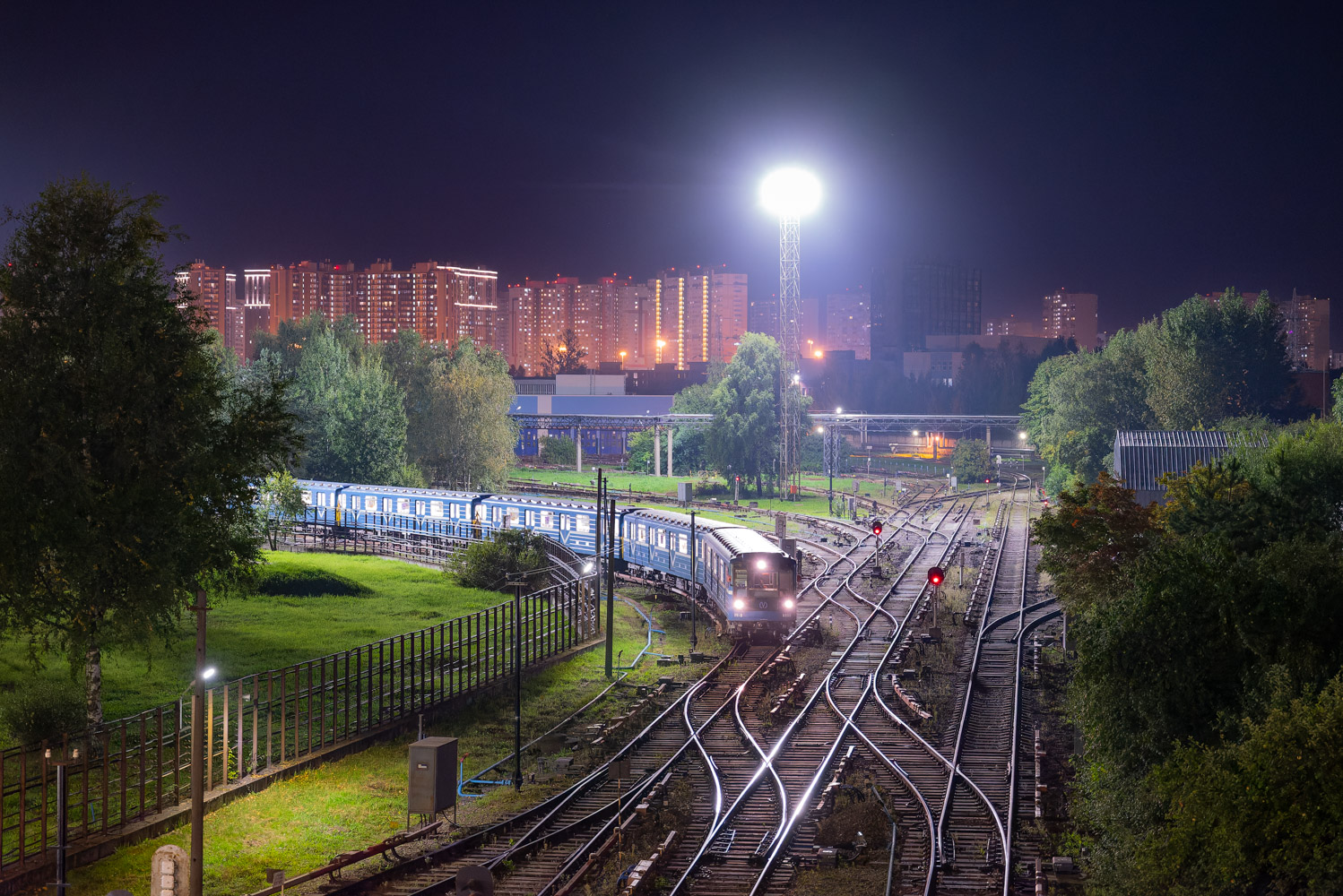 Санкт Петербург, 81-717 (ЛВЗ) № 8808