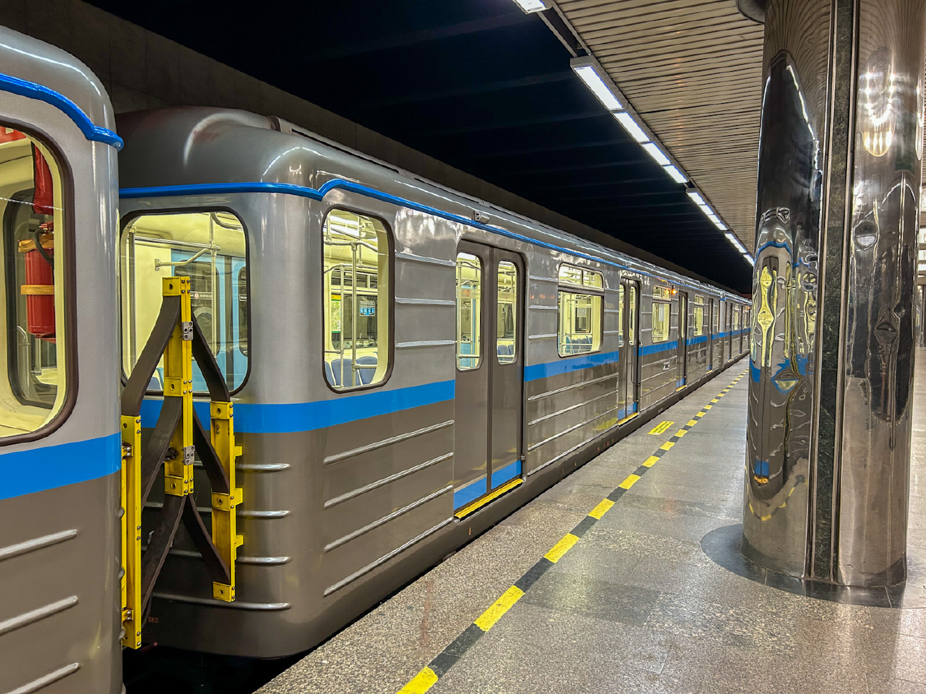 Екатеринбург, 81-714.6 № 20097